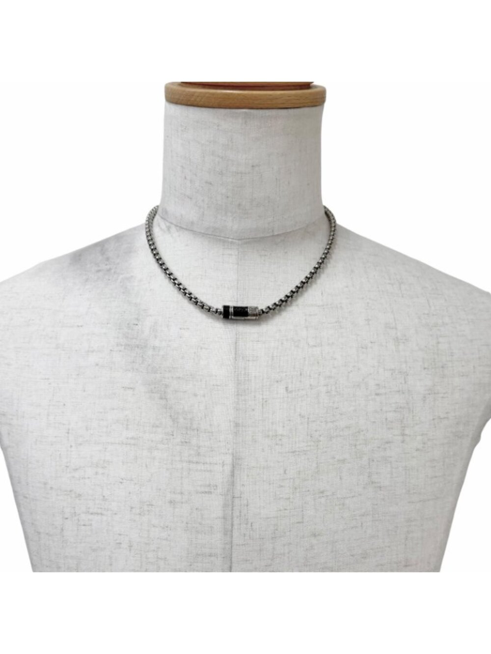 Louis Vuitton Partial Monogram Eclipse Collier Chain Necklace Silver - Picture 2 of 6